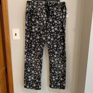 Old Navy Black/White Snowflake Fleece Pajama Pants Cozy Winter Loungewear NWT